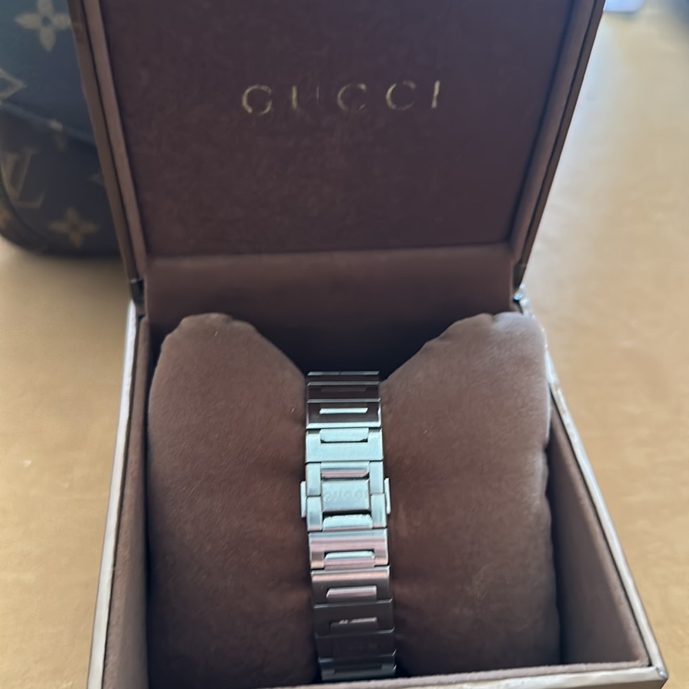 Gucci men’s watch - Picture 3 of 4
